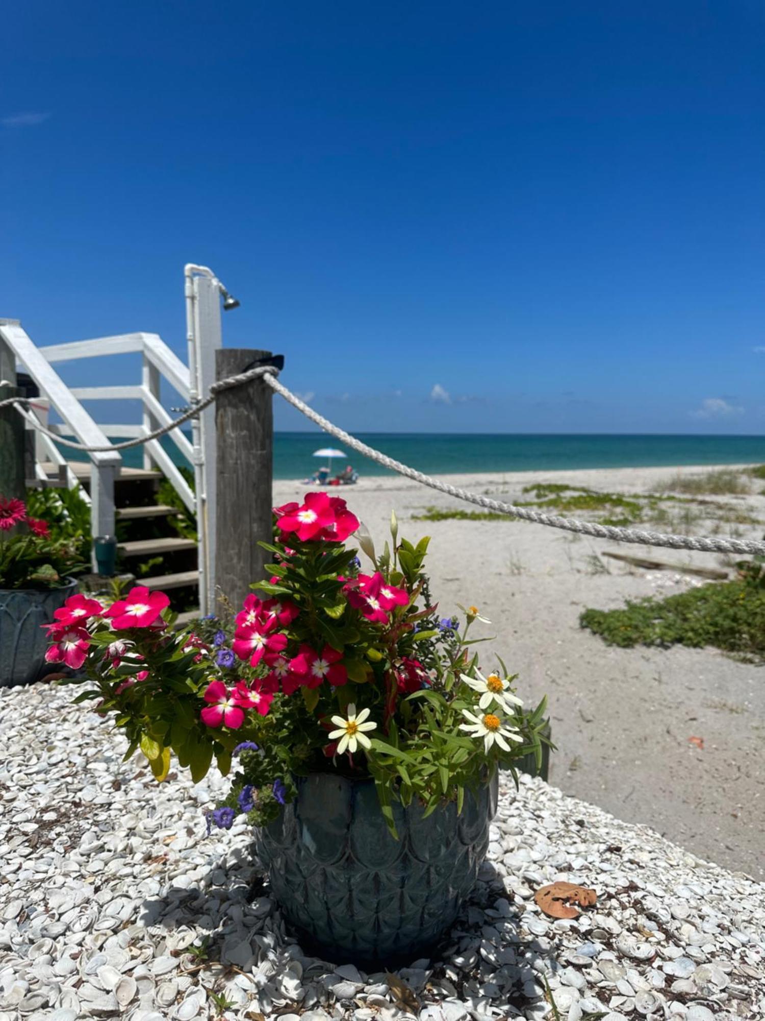 Pearl Beach Inn Englewood Dış mekan fotoğraf